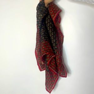 Silk Scarf w. Hand-Rolled Hems